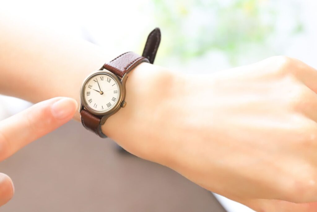 ミニマリストに時計はいらないのか考察