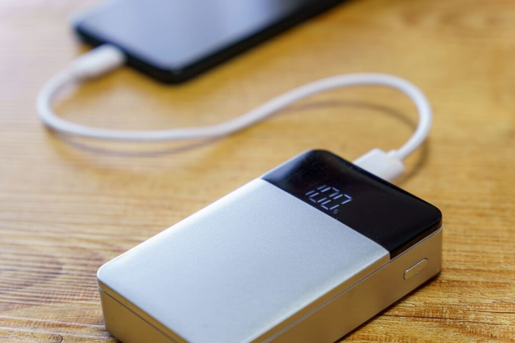 ミニマリストはモバイルバッテリーがいらないのか考察