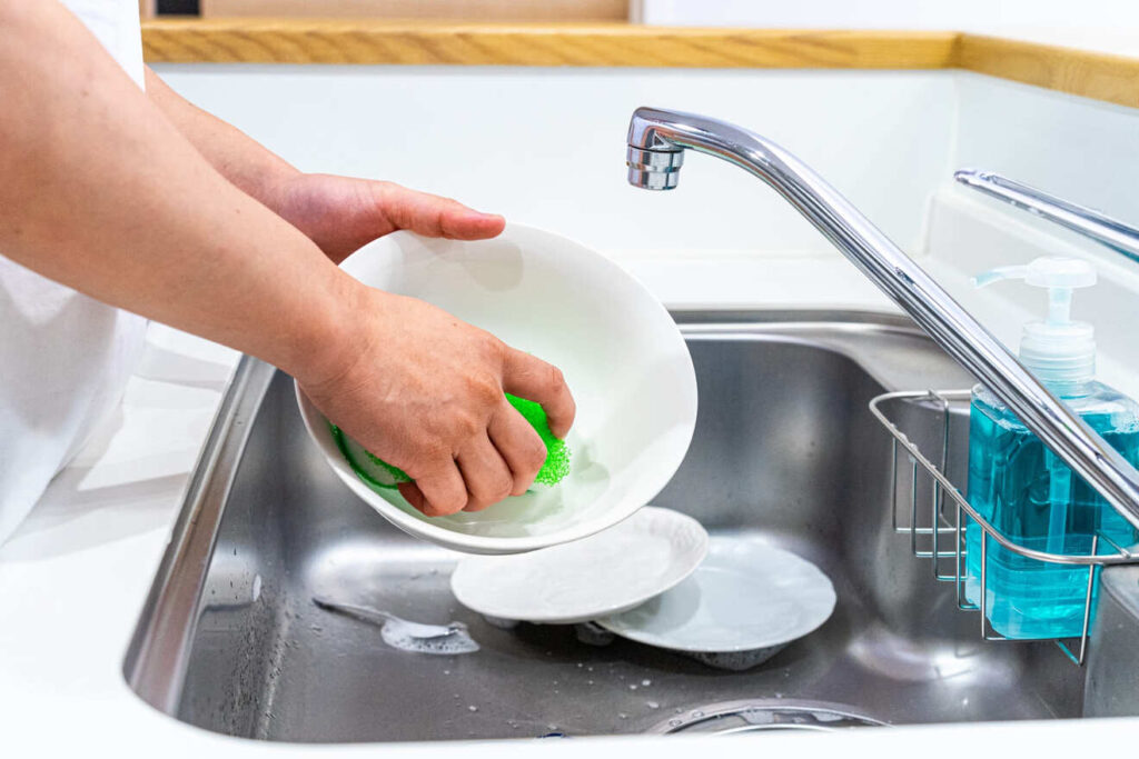 一人暮らしでスポンジを変える頻度と対処法